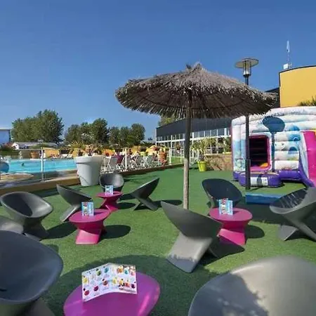 5 Etoiles - Parc Aquatique - Eeiacb