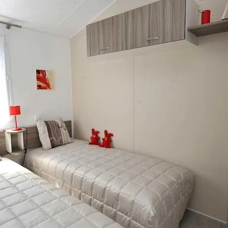 5 Etoiles - Parc Aquatique - Eeiacb キャンプ場 *