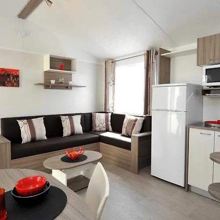 5 Etoiles - Parc Aquatique - Eeiacb * Saint-Jean-dʼOrbetiers