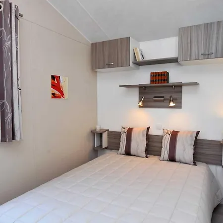 5 Etoiles - Parc Aquatique - Eeiacb *