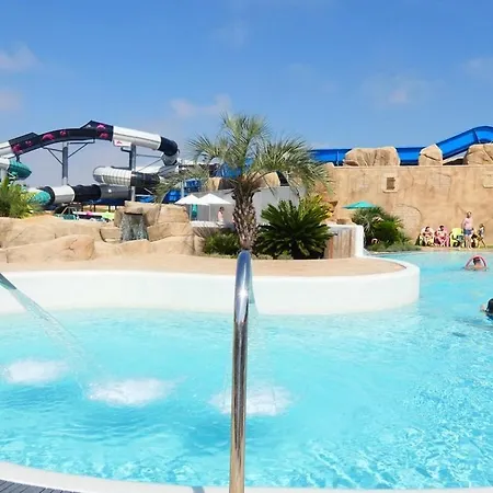 Camping Zecamping 5 étoiles - Parc Aqua Xl - Mobil Tv Plancha - Dog Friendly