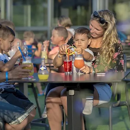 5 Etoiles - Parc Aquatique - Eeiacb キャンプ場 *