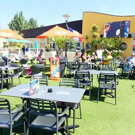 Camping Zecamping 5 étoiles - Parc Aqua Xl - Mobil Tv Plancha - Dog Friendly *