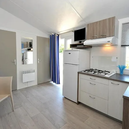 Camping Zecamping 5 étoiles - Parc Aqua Xl - Mobil Tv Plancha - Dog Friendly Saint-Jean-dʼOrbetiers