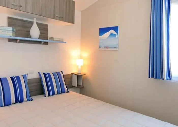 5 Etoiles - Parc Aquatique - Eeiacb Saint-Jean-dʼOrbetiers